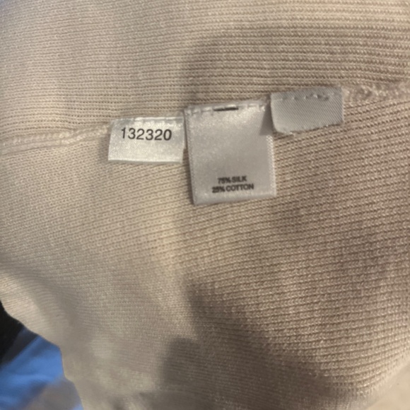 Ann Taylor Sleeveless Silk and Cotton Tank - Picture 3 of 4